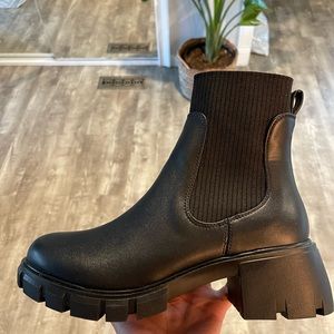 Steve Madden Hutch black boot
